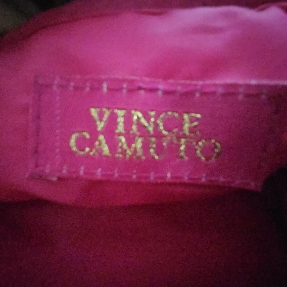 Vince Camuto Earrings with cosmetic bag - Picture 5 of 5